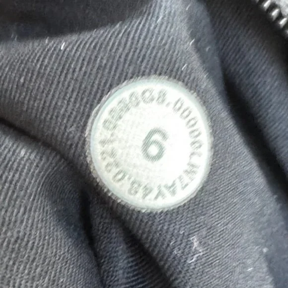 Lululemon Athletica Speed Up 2.5” Shorts Heather Gray and Black - Picture 10 of 10